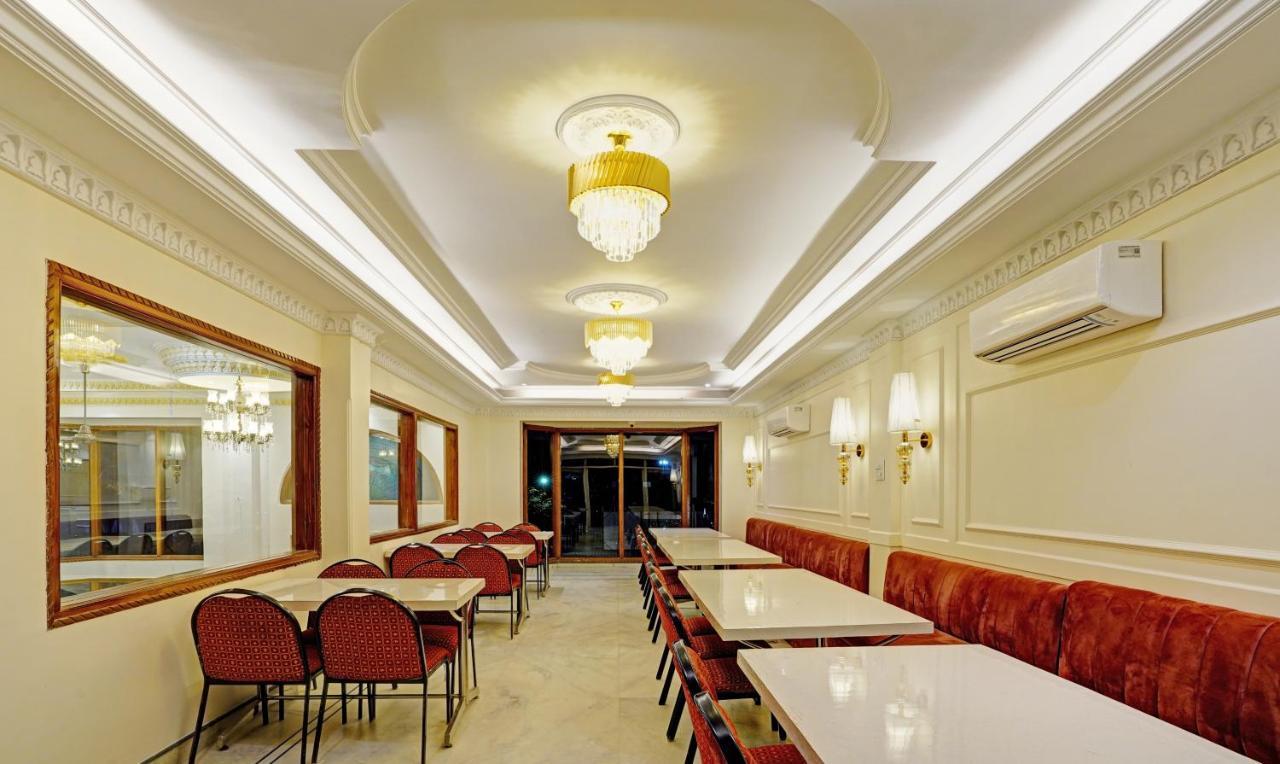 Treebo Trend Hotel Yks - Cad Circle Kota  Luaran gambar